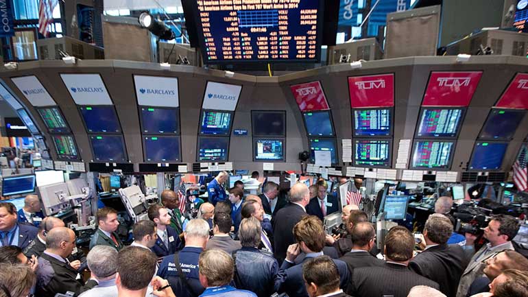 Με άνοδο άνοιξε η Wall Street